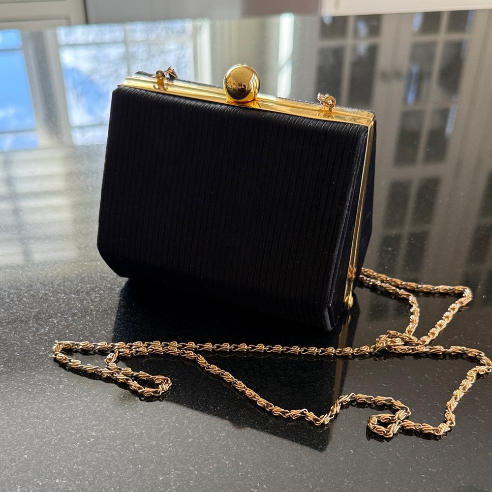 Elegant Black Evening Clutch with Gold Chain